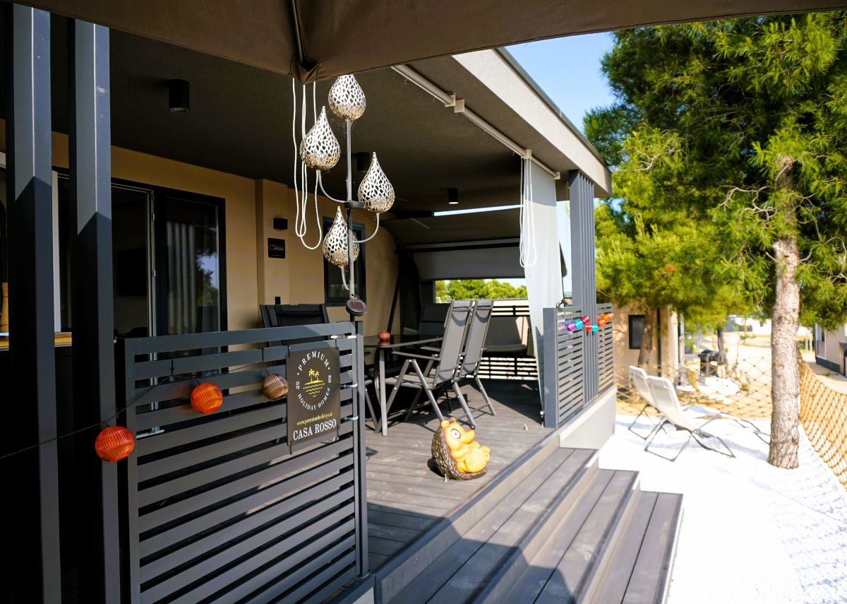 Mobil-Home Casa Rosso in Drage von außen